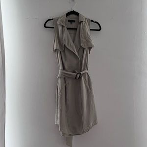 Zara Light Beige Sleeveless Trench Dress, Ideal for the Office!
